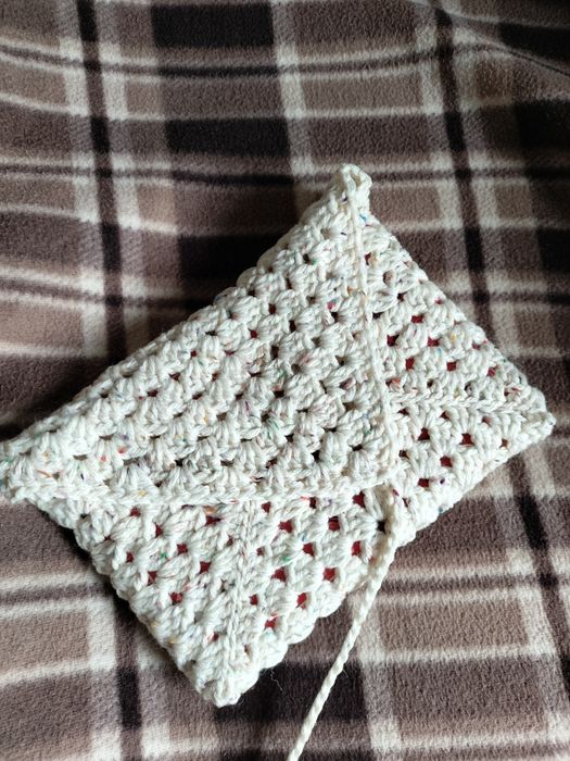 Capa para livro/ Book sleeve em crochê