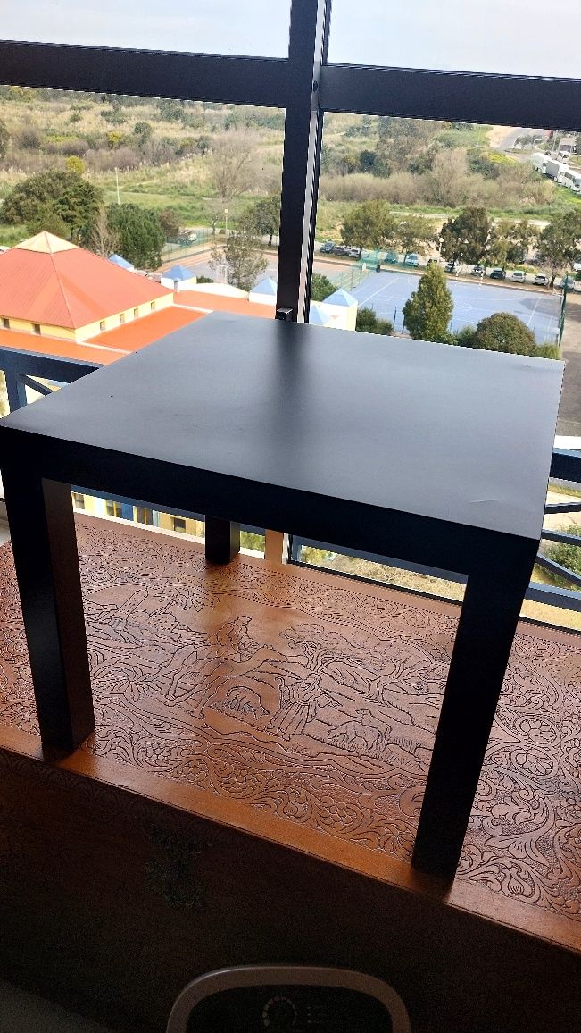 Mesa de centro em bom estado