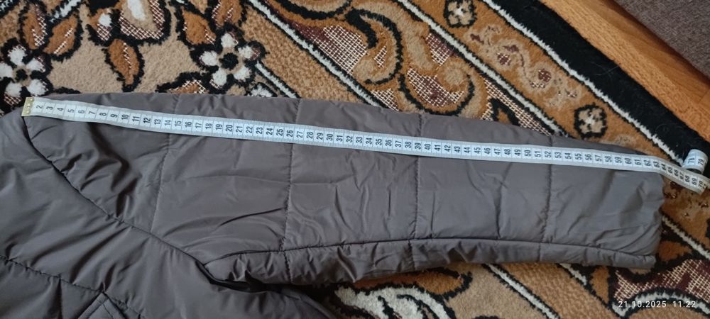 Жіноча зимова куртка