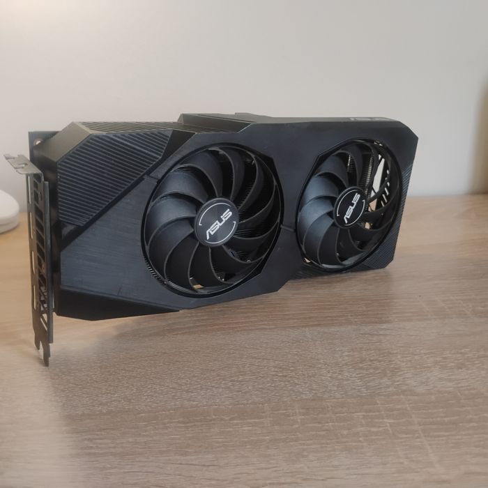 Asus RX 5700XT 8GB DDR6