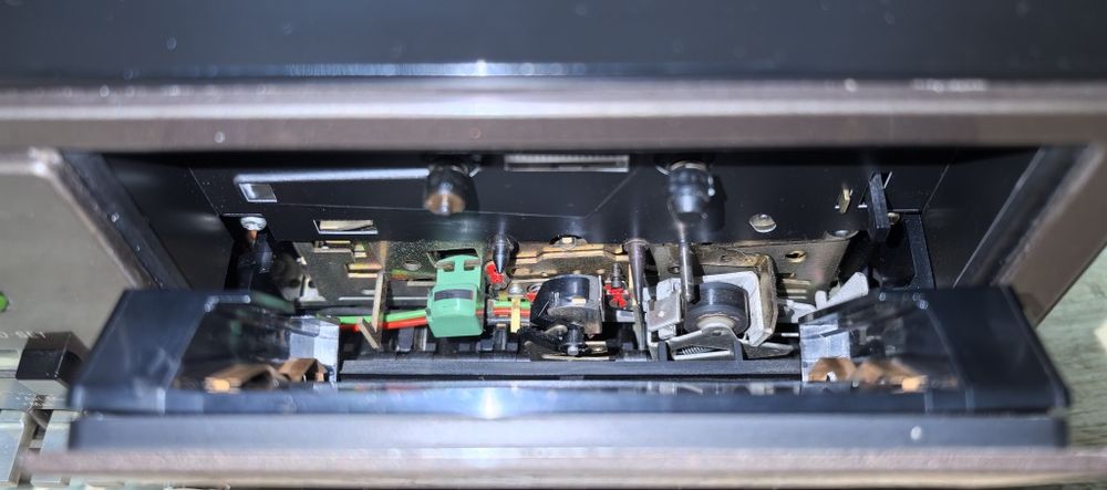 Касетні програвачі Grundig CF7000/Grundig CNF300