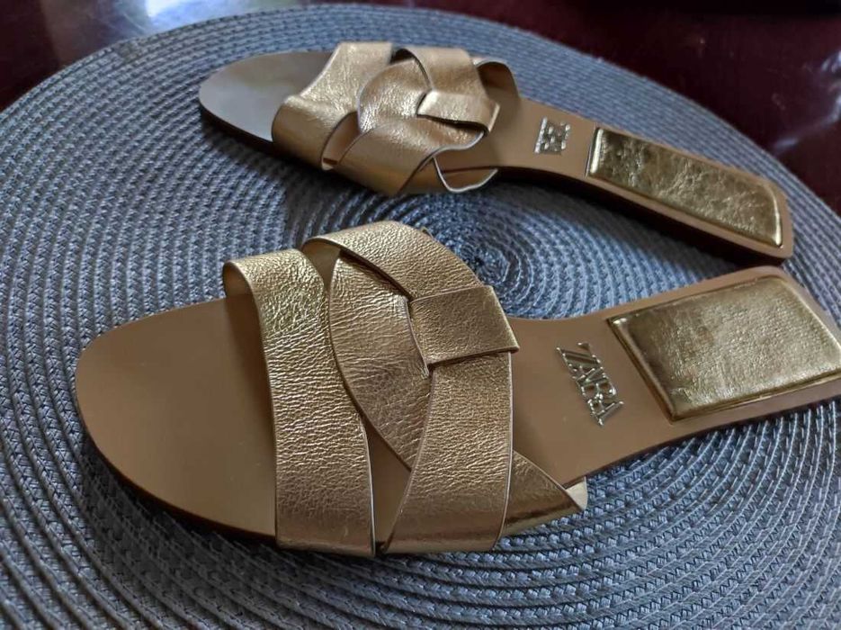 Zara klapki skórzane skórkowe ze skóry złote płaskie  hit sezonu