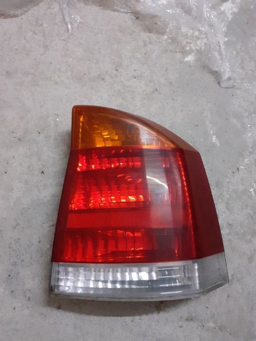 Farol traseiro lado passageiro opel vectra c