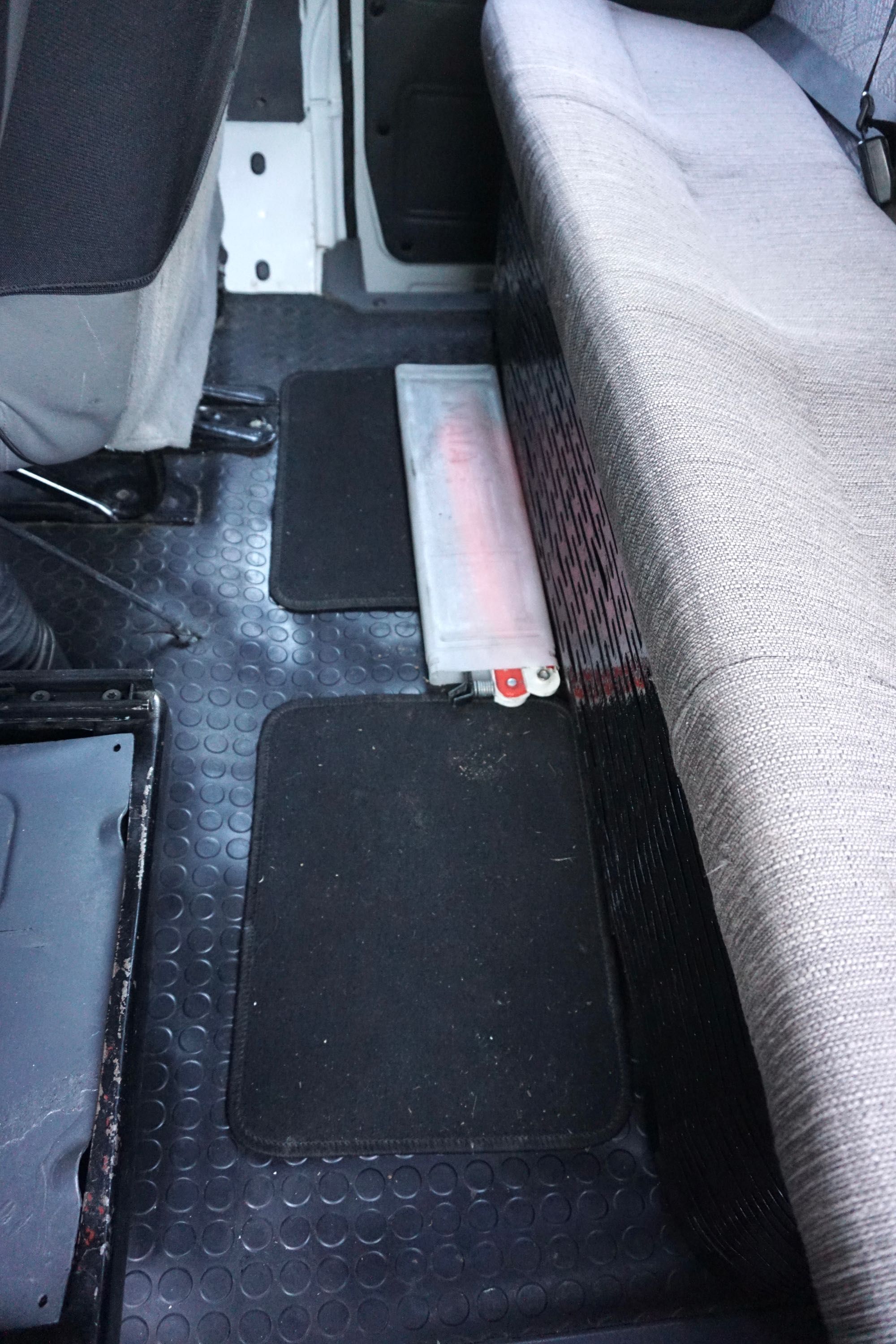 Ford Transit Cabine Dupla c/ caixa de madeira