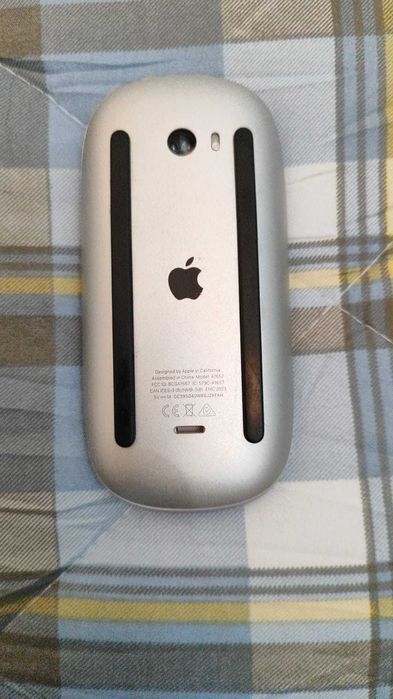Vendo Rato Apple Wireless (MAC/Windows) - sem cabo de carregamento