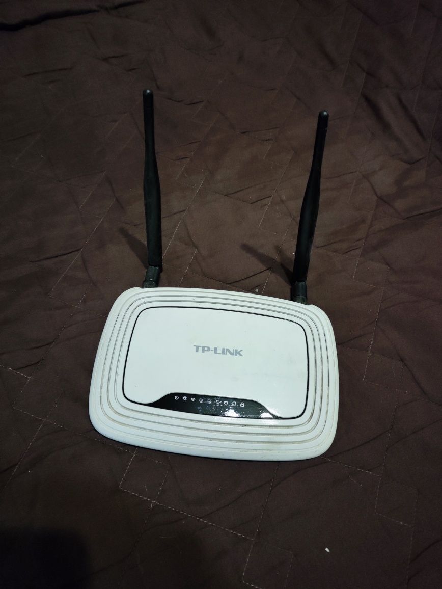 Wi-fi роутер TP-link справний 300мб/с