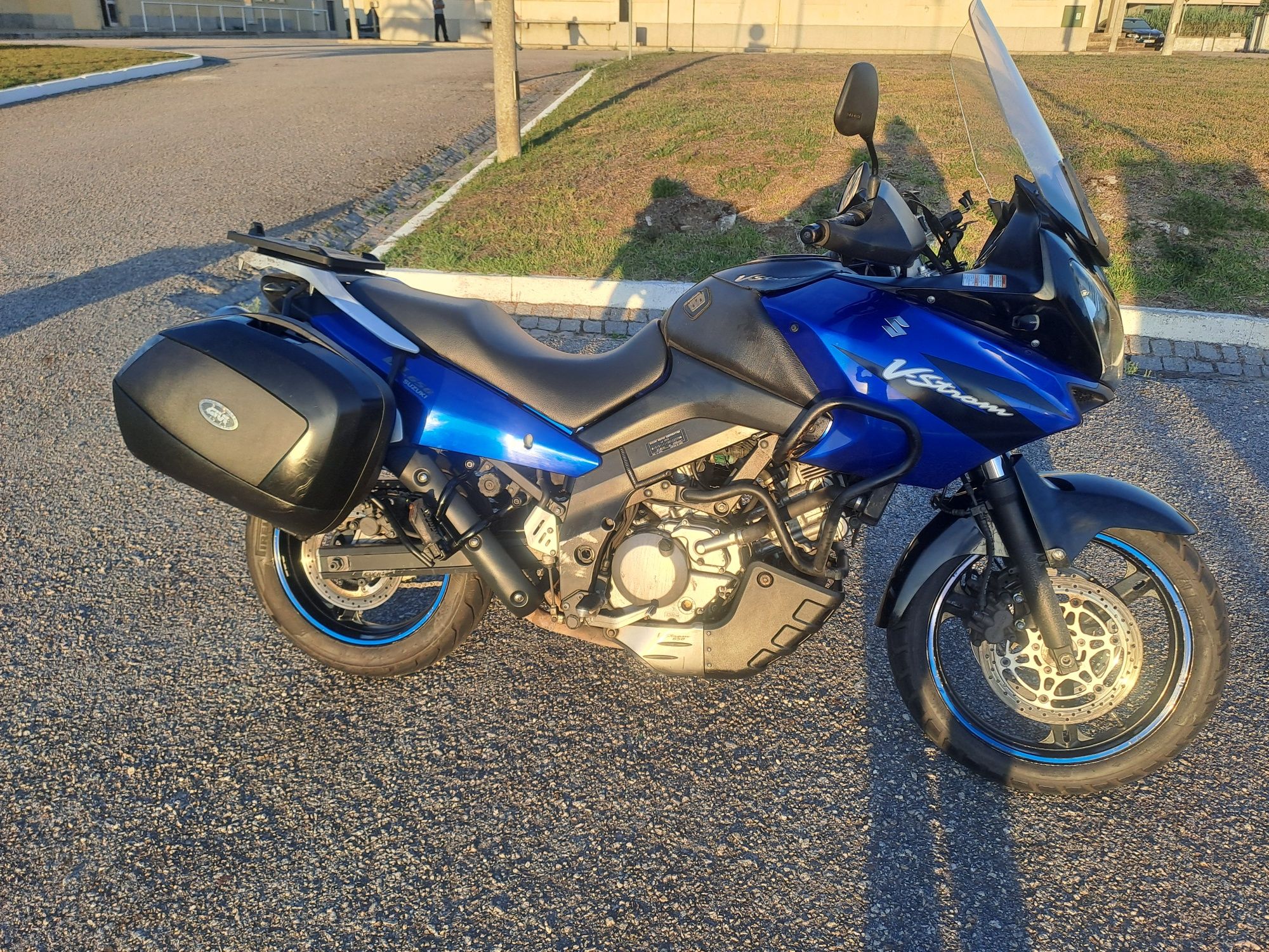 suzuki DL 650 v-strom