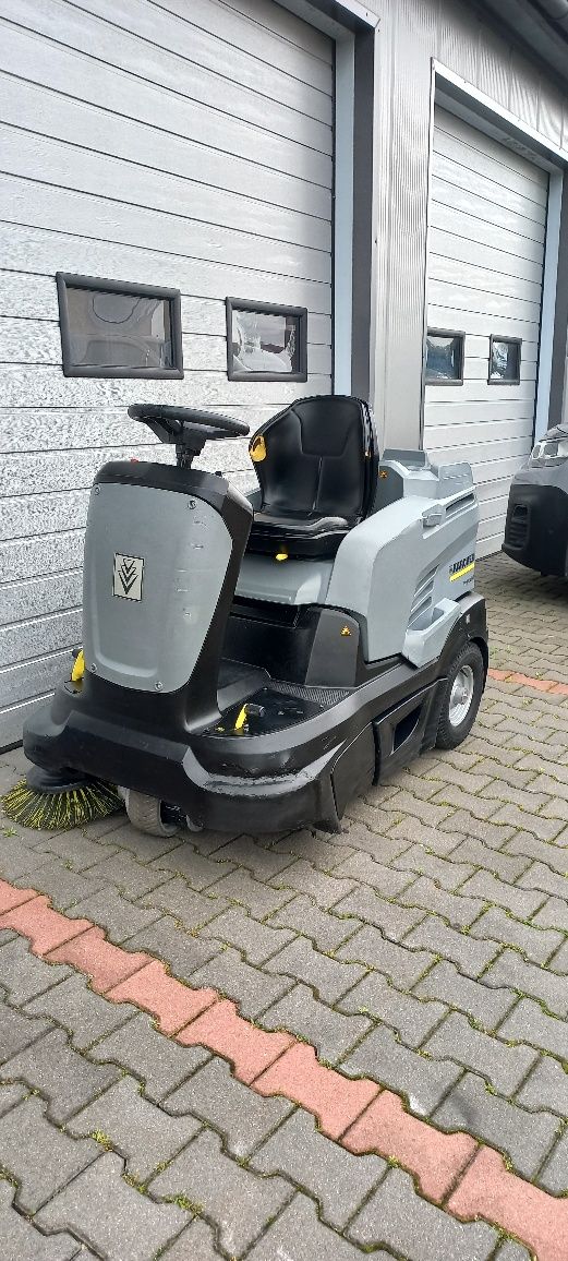Zamiatarka Karcher KM 90/60 r