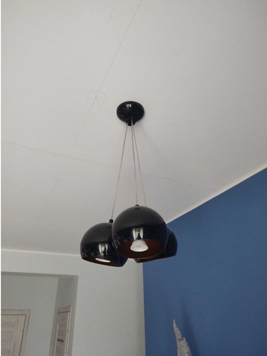 Zestaw lamp wiszących plus kinkiety
