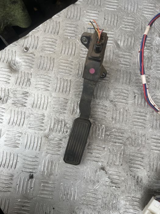 7811002020 Toyota Педаль газа (акселератора)