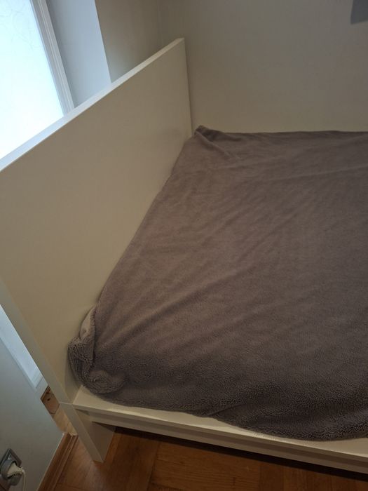 Łóżko malm Ikea ze stelażem 160x200