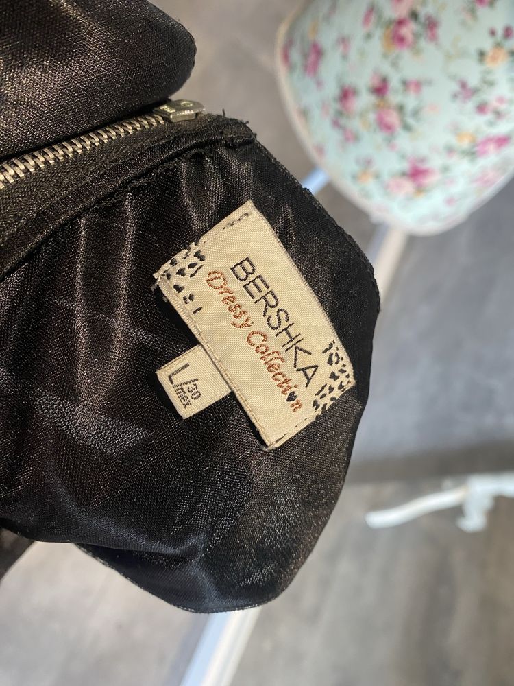 Sukienka tiulowa L 40 Bershka