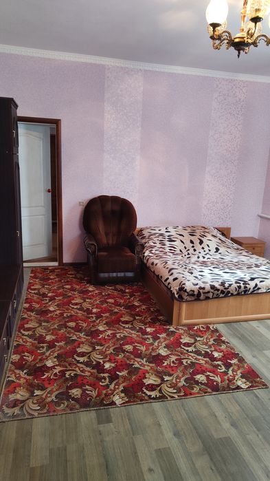 Продам пів будинку с. Гламазди. Власник.