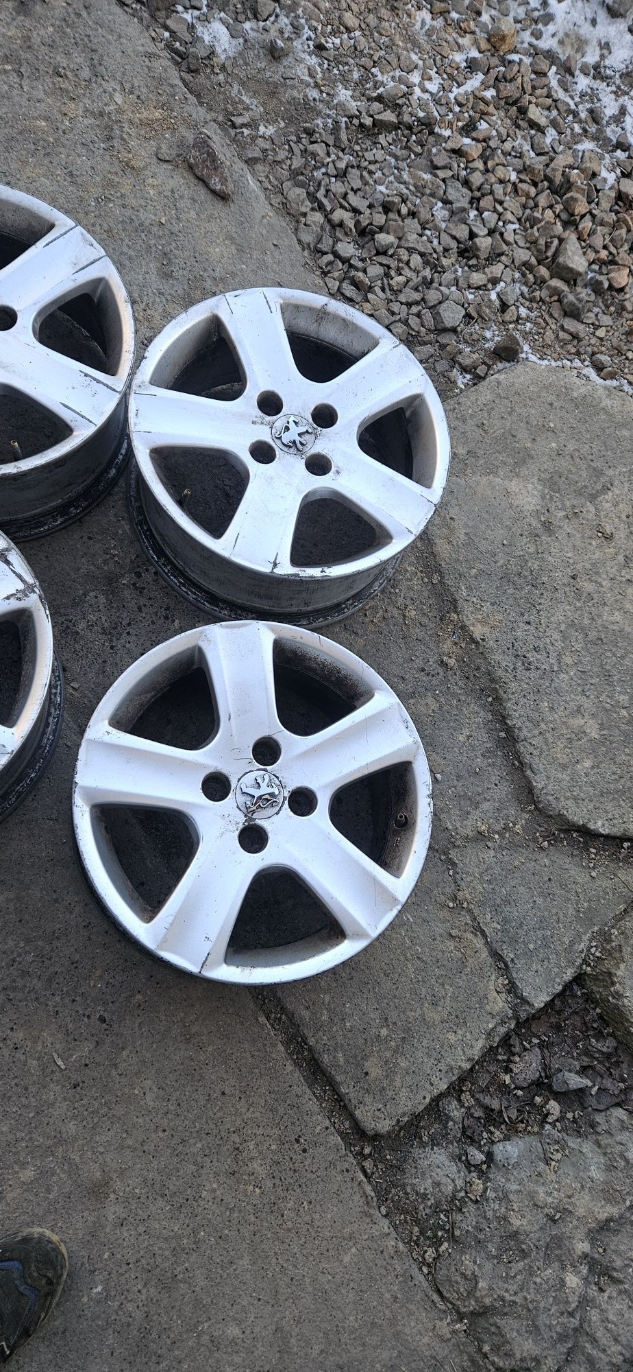 Felgi Aluminiowe 4x108 Citroen Peugot R16 Partner Berlingo C4