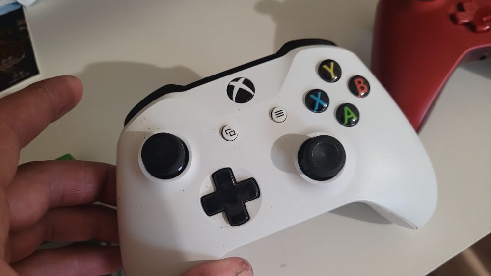 Xbox One S 1 TB BDB stan !