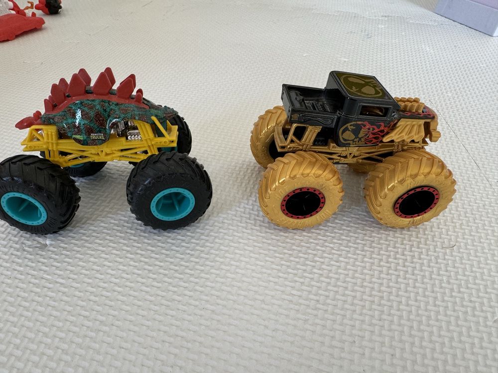 Hot Wheels Monster Truck 2 samochody