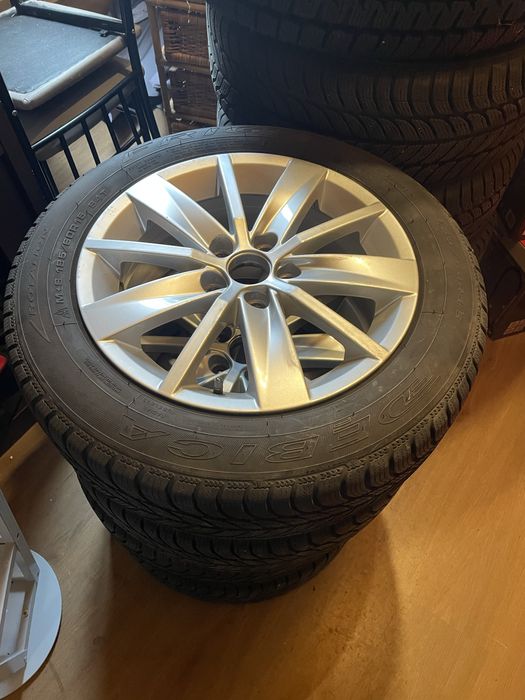 5x100 Opony zimowe z alufelgami R15