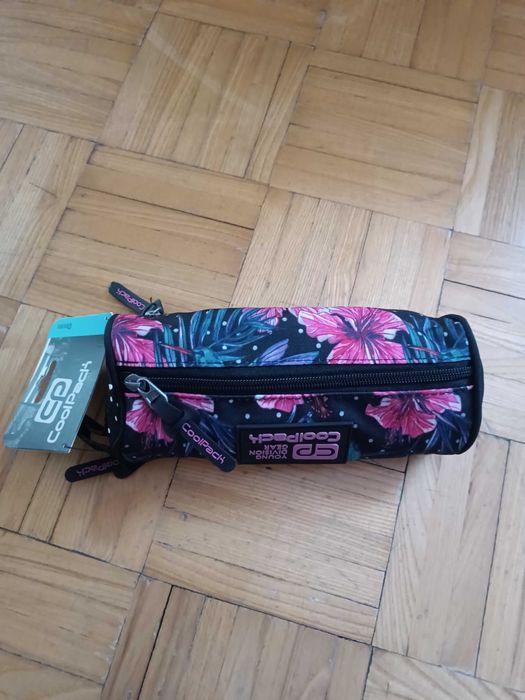 Piórnik trzykomorowy tuba CoolPack. Nowy.
