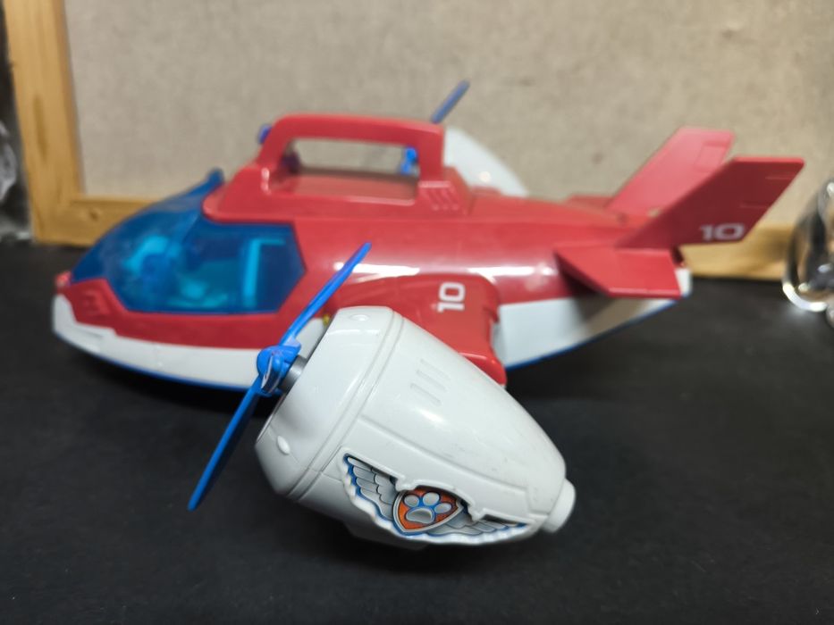 Avião Patrulha Pata 10
Avião de brinquedo da Patrulha Pata, com detalh