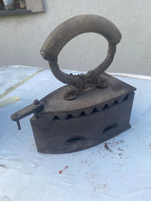 Stare zabytkowe żelazka