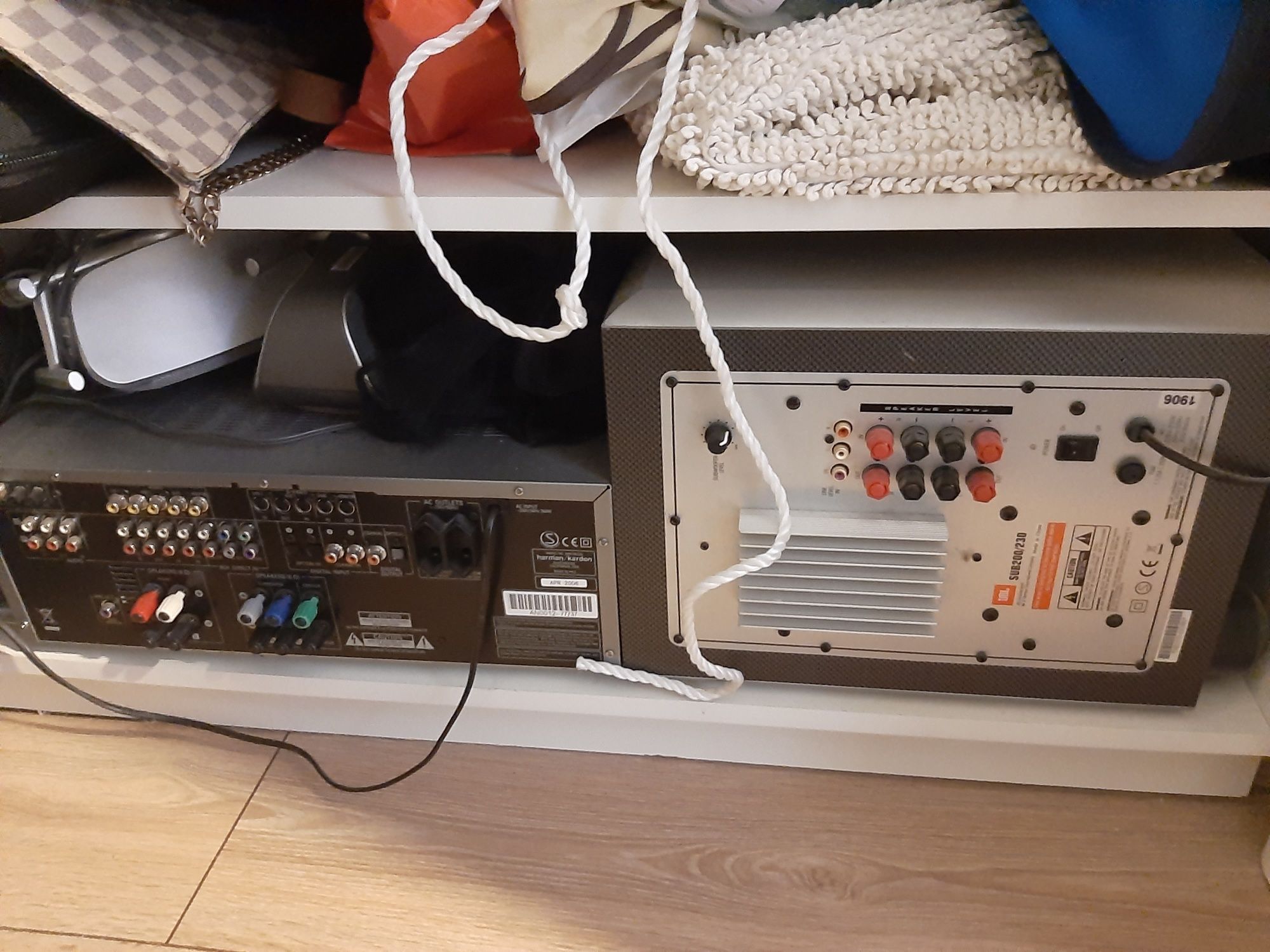 Amplituner Harman Kardon AVR 130 i głośniki JBL