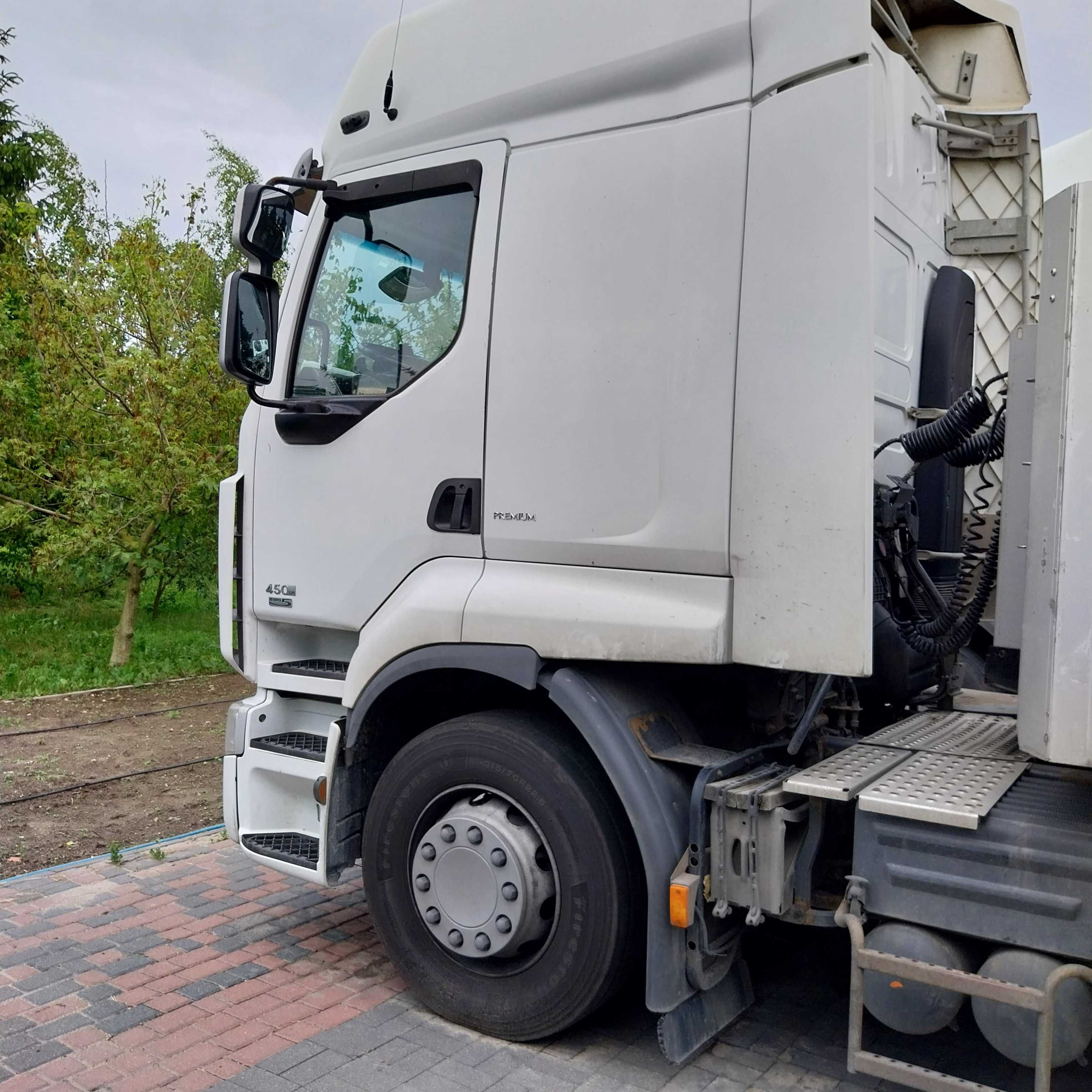Renault Premium 450