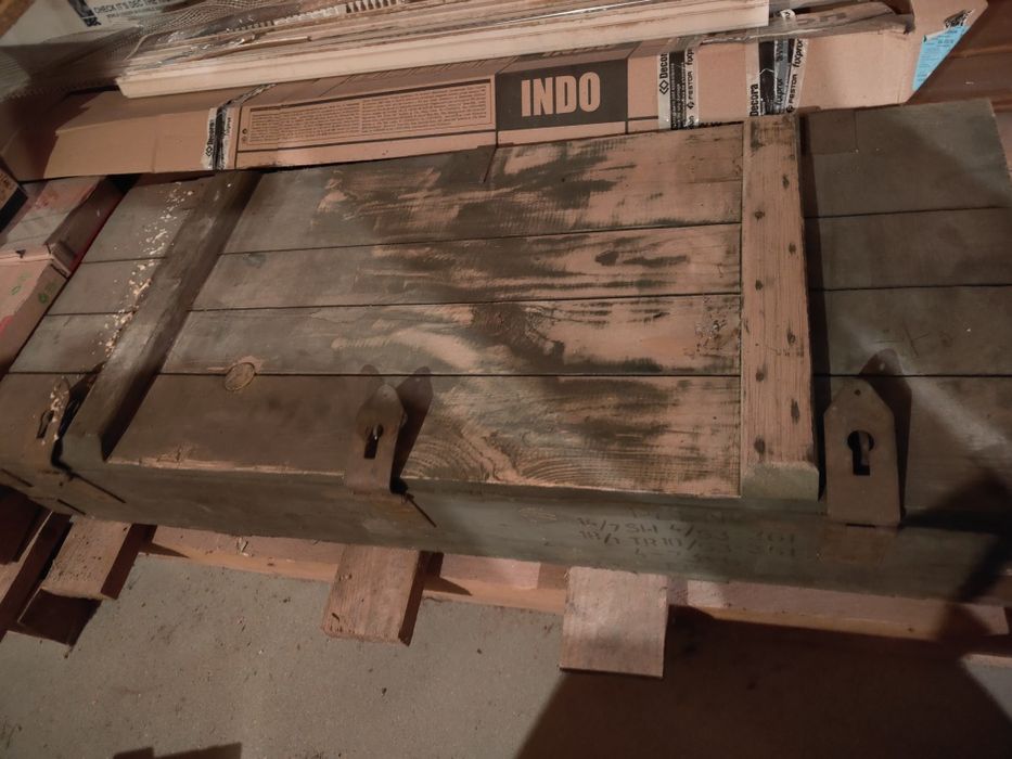 Skrzynia wojskowa dwie sztuki