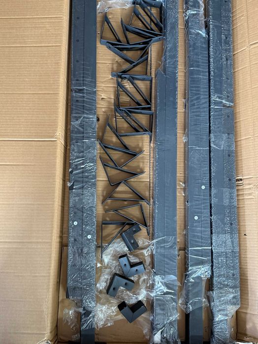 Stojak metalowy na drewno opałowe Kesser czarny