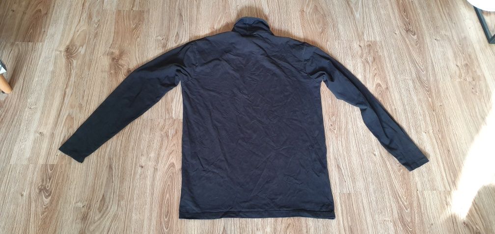 Czarny golf Peak Performance rozmiar XL stan bardzo dobry