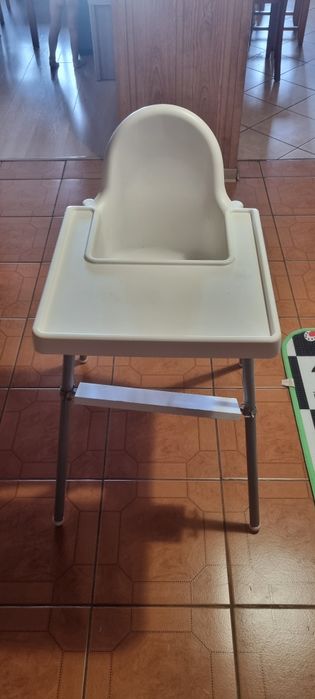 Fotelik Ikea do karmienia