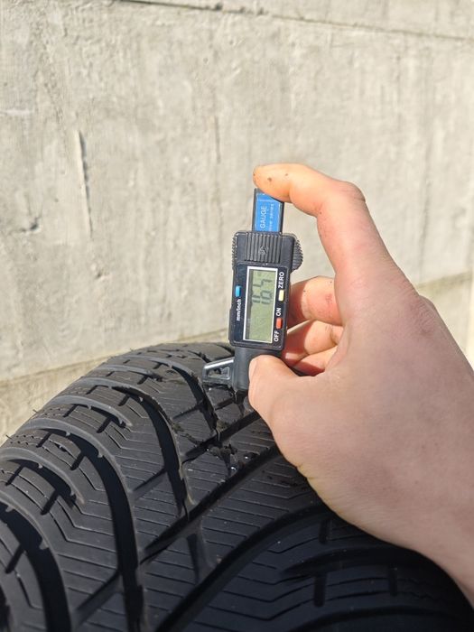 Opony 215/55R18 2szt Kleber Krisalp 2szt Nokian WR SUV3 Cena komplet