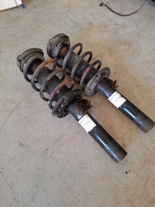 Amortyzatory sprężyny przód vw caddy tdi 04-15r