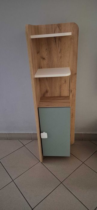 fajny komplet mebli młodzieżowych - biurko, półka, szafka