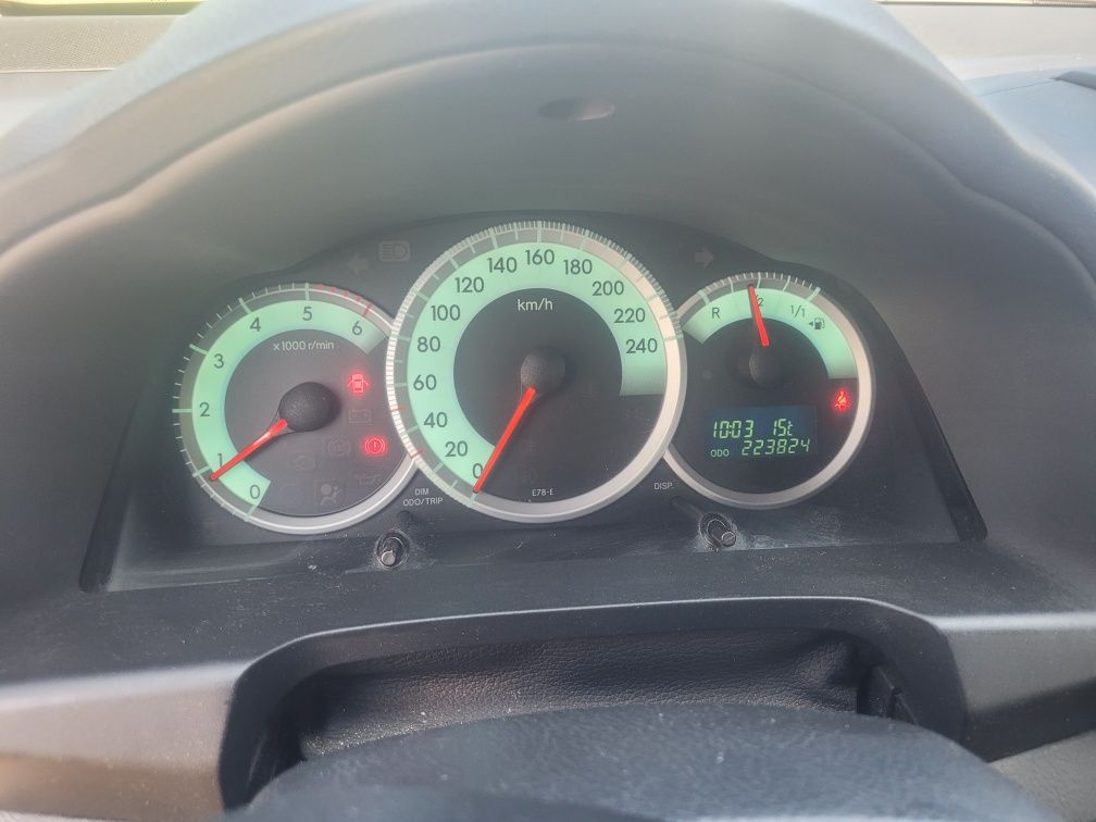 Toyota corolla verso 2.2 136 km