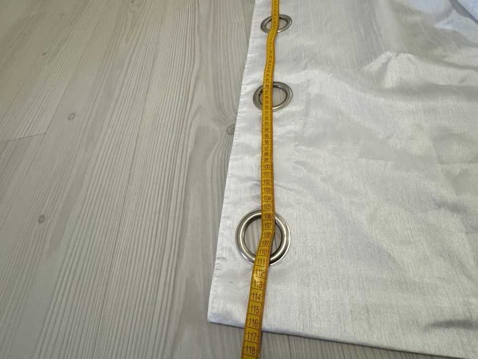 Штори білі на люверсах DUNELM, 2 шт. стан нових