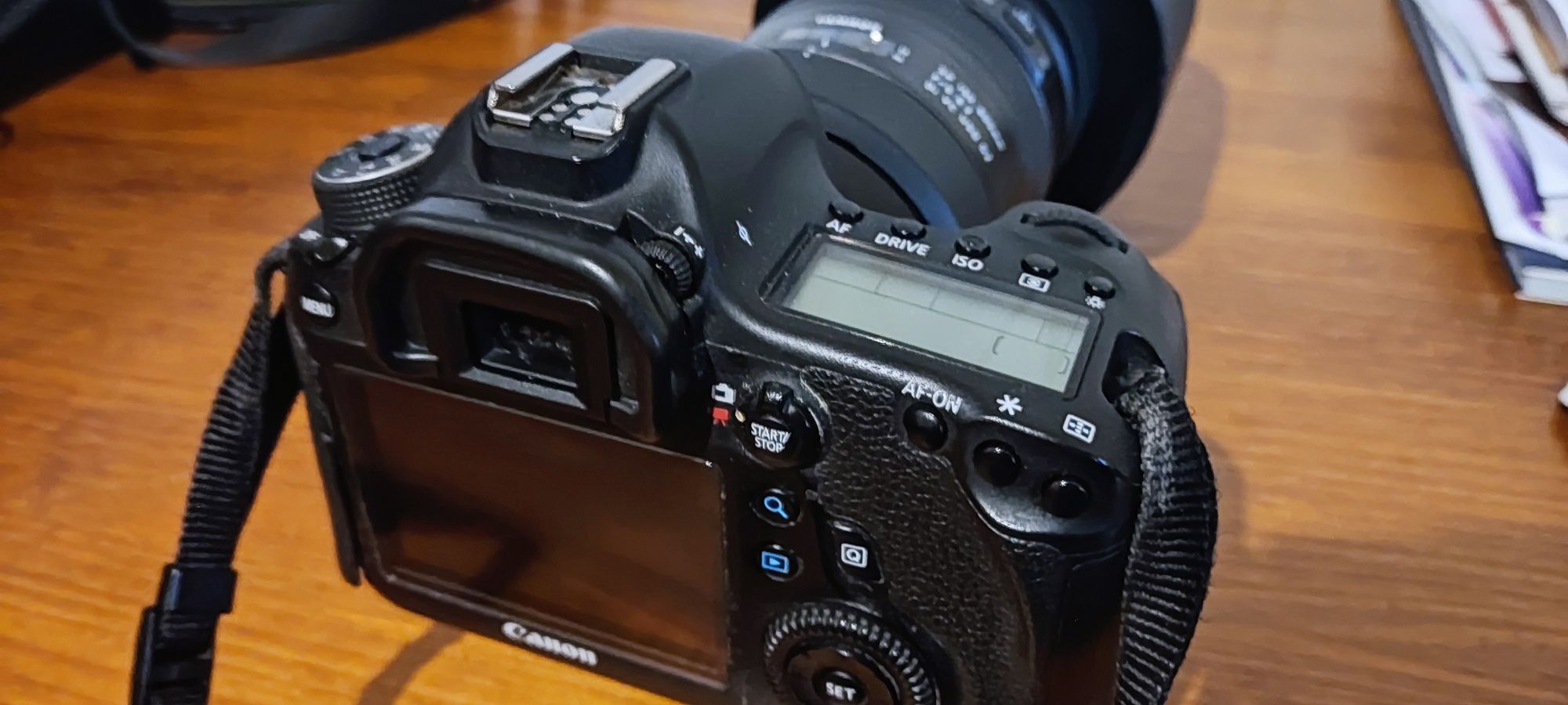 Canon 6D com caixa, bateria, etc