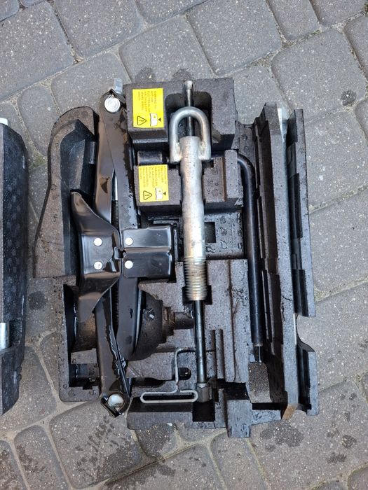 Lewarek/podnośnik/ zestaw naprawczy Renault Master 3, Opel Movano 3