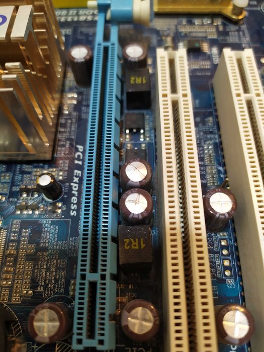 Core2duo 8400 Роб Kingston ddr2 6Gb Ідеал, материнська Gigabyte ремонт