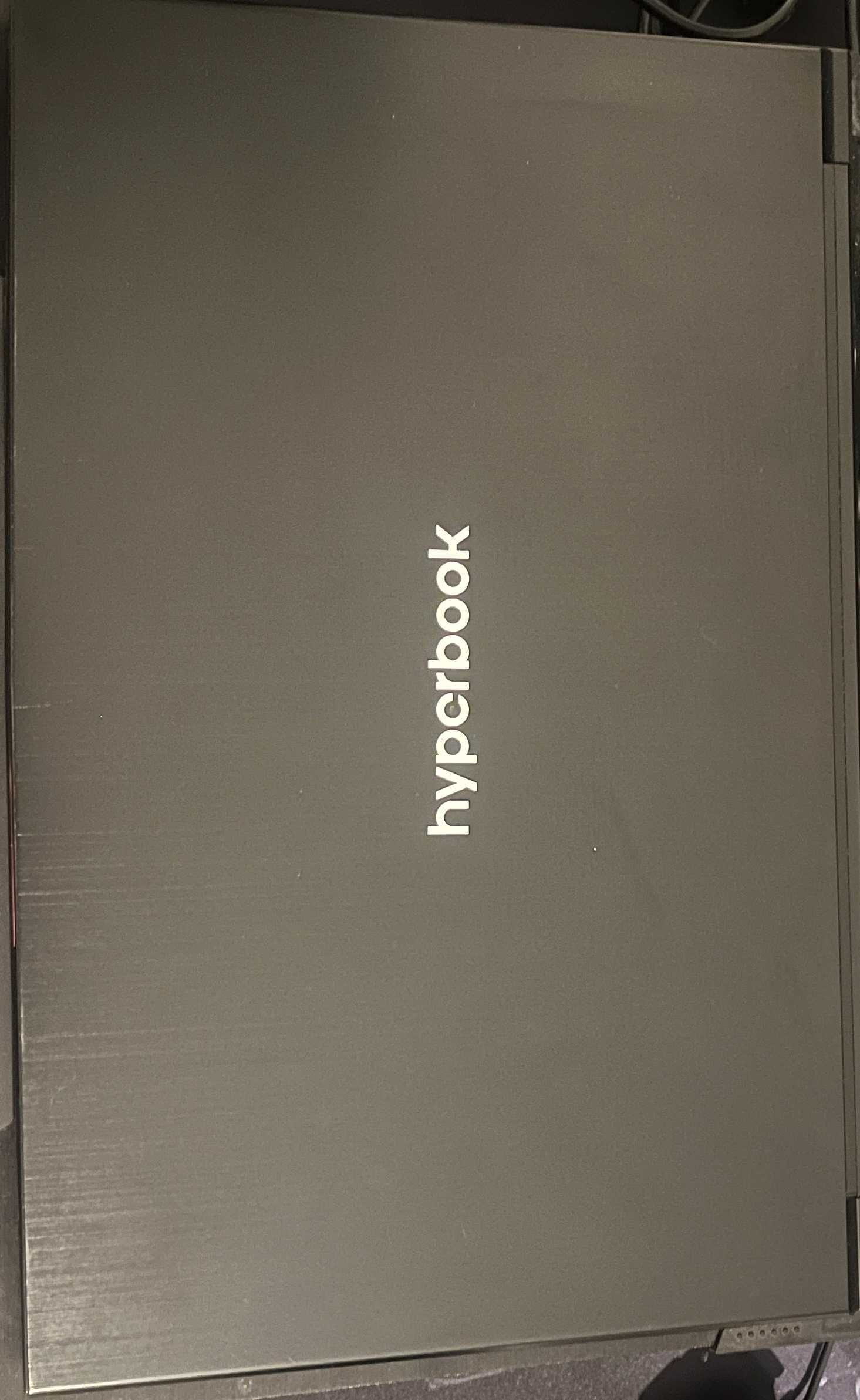 Hyperbook pulsar z17s i7-9750h RTX2070