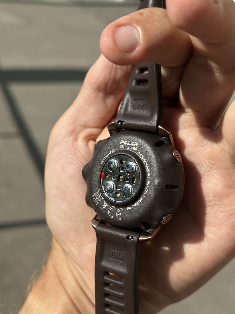 Смарт-годинник Polar Grit X Pro (90085775) з повною комплектацією