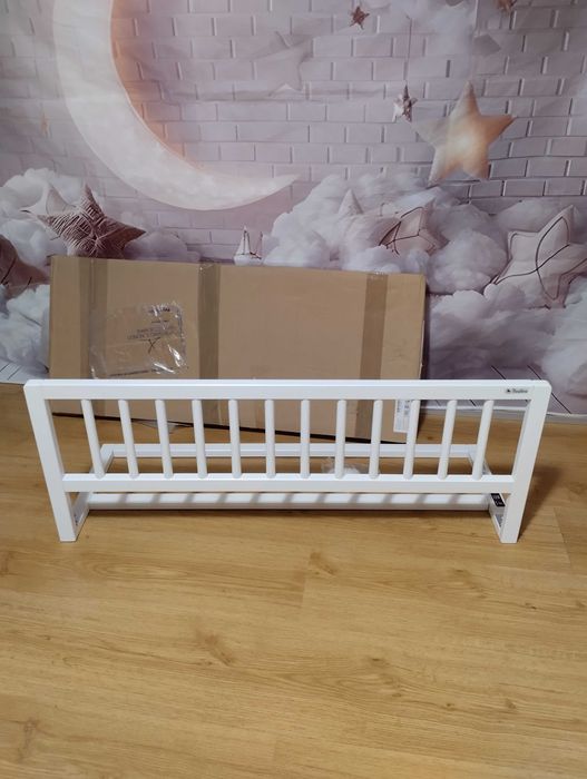 Barierka zabezpieczająca do łóżka składana Pinolino 90 cm drewniana