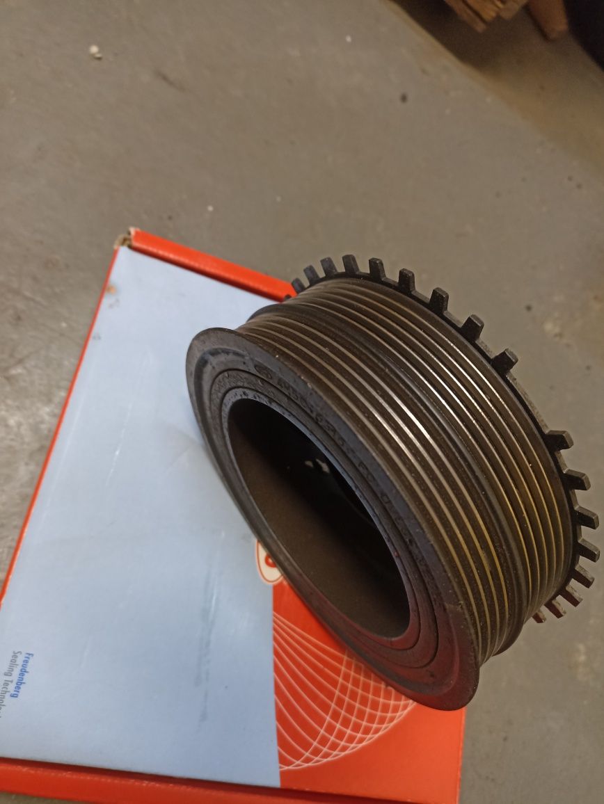 Koło pasowe 4M50-6316, sworzeń, paski ford C-Max 1.8 PB