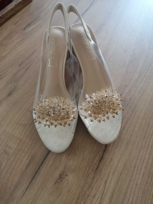 Buty Renee Nowe piękne