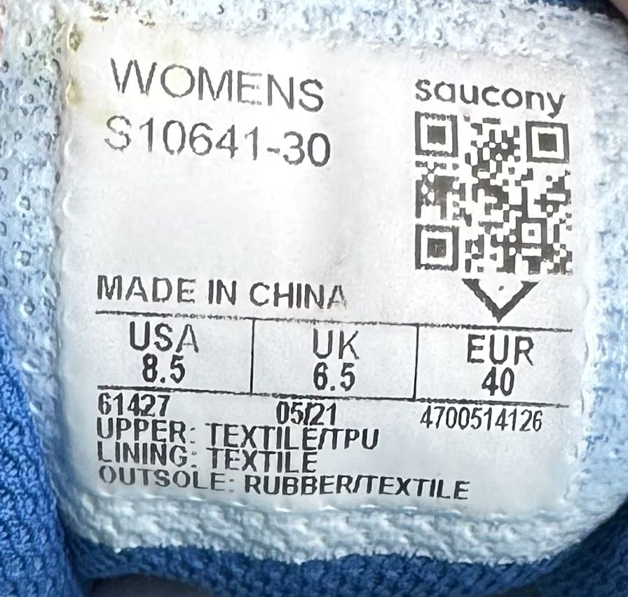 Продам жіночі кросівки Saucony