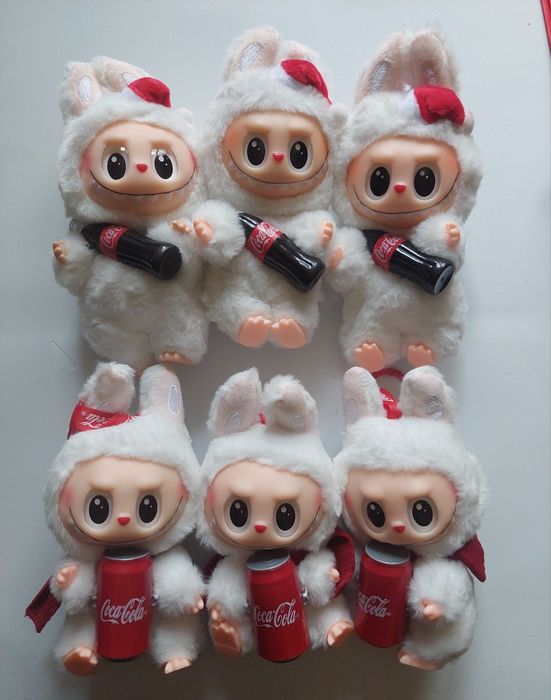 Лабубу монстер брелок Big into Energy