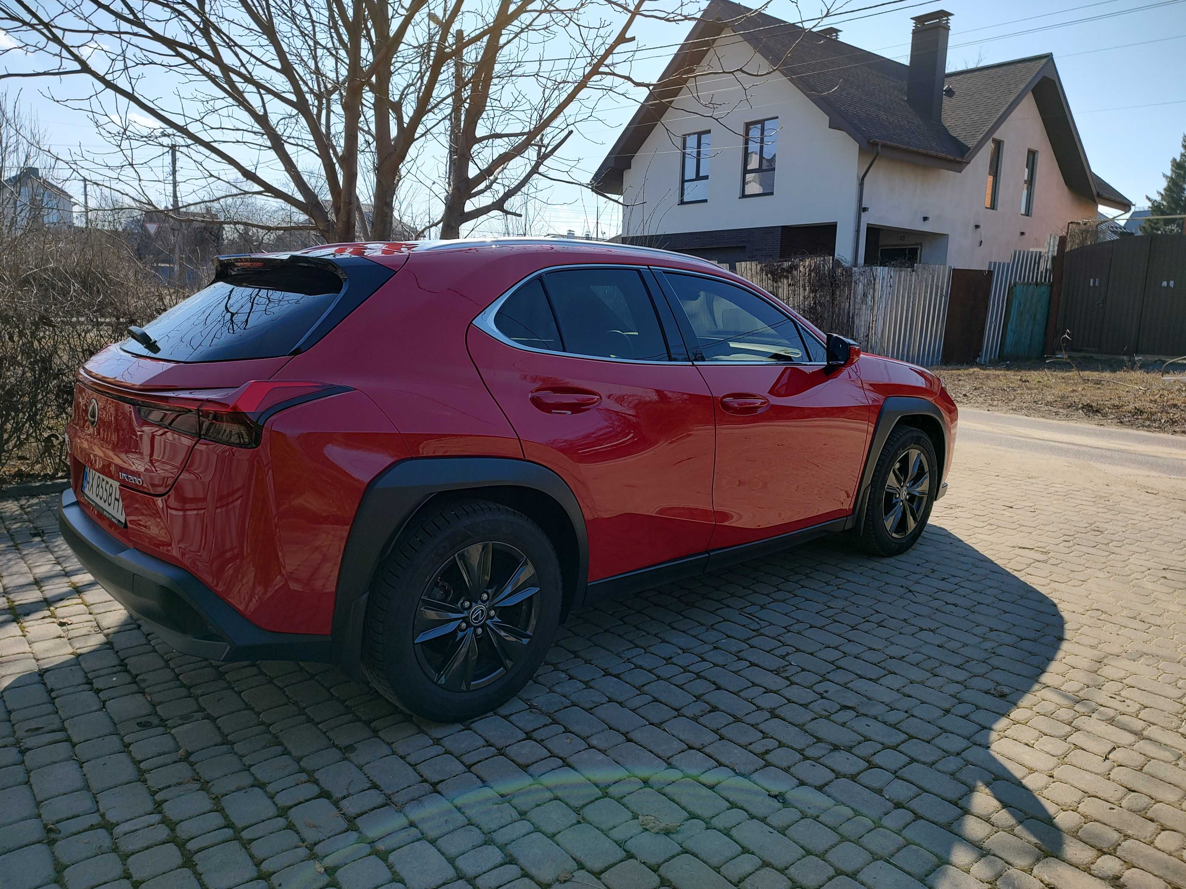 Lexus UX 2019 официальный 17 тыс пробег!