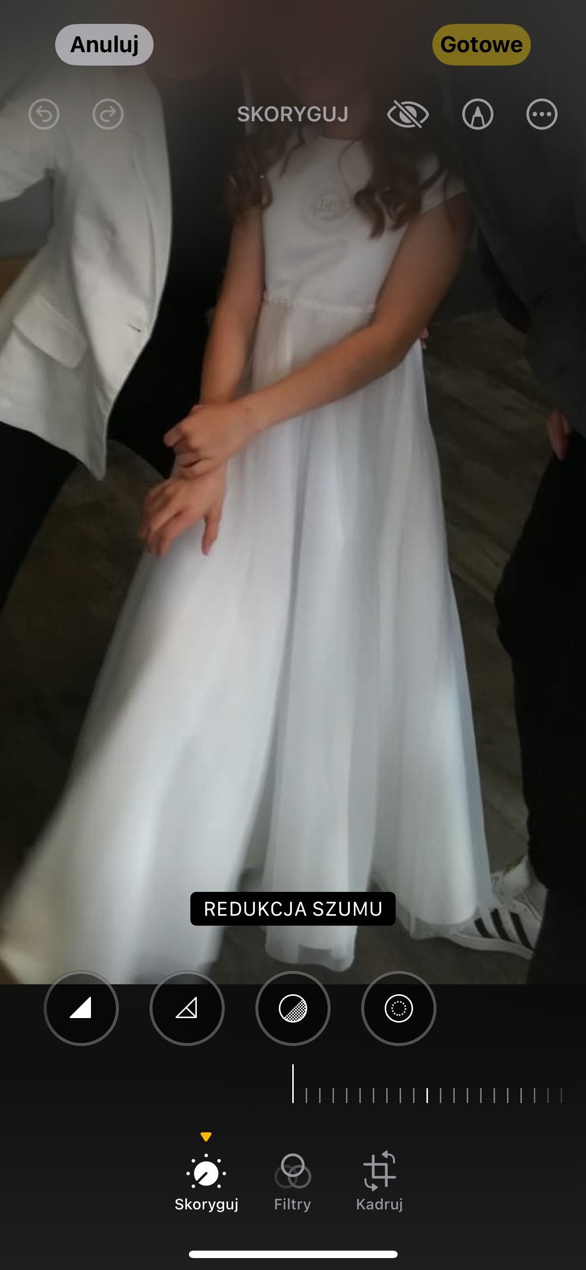 Przepiękna alba sukienka komunijna dla dziewczynki 134 cm