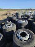 Opony i felgi ciężarowe 275/70/R22.5 Dunlop