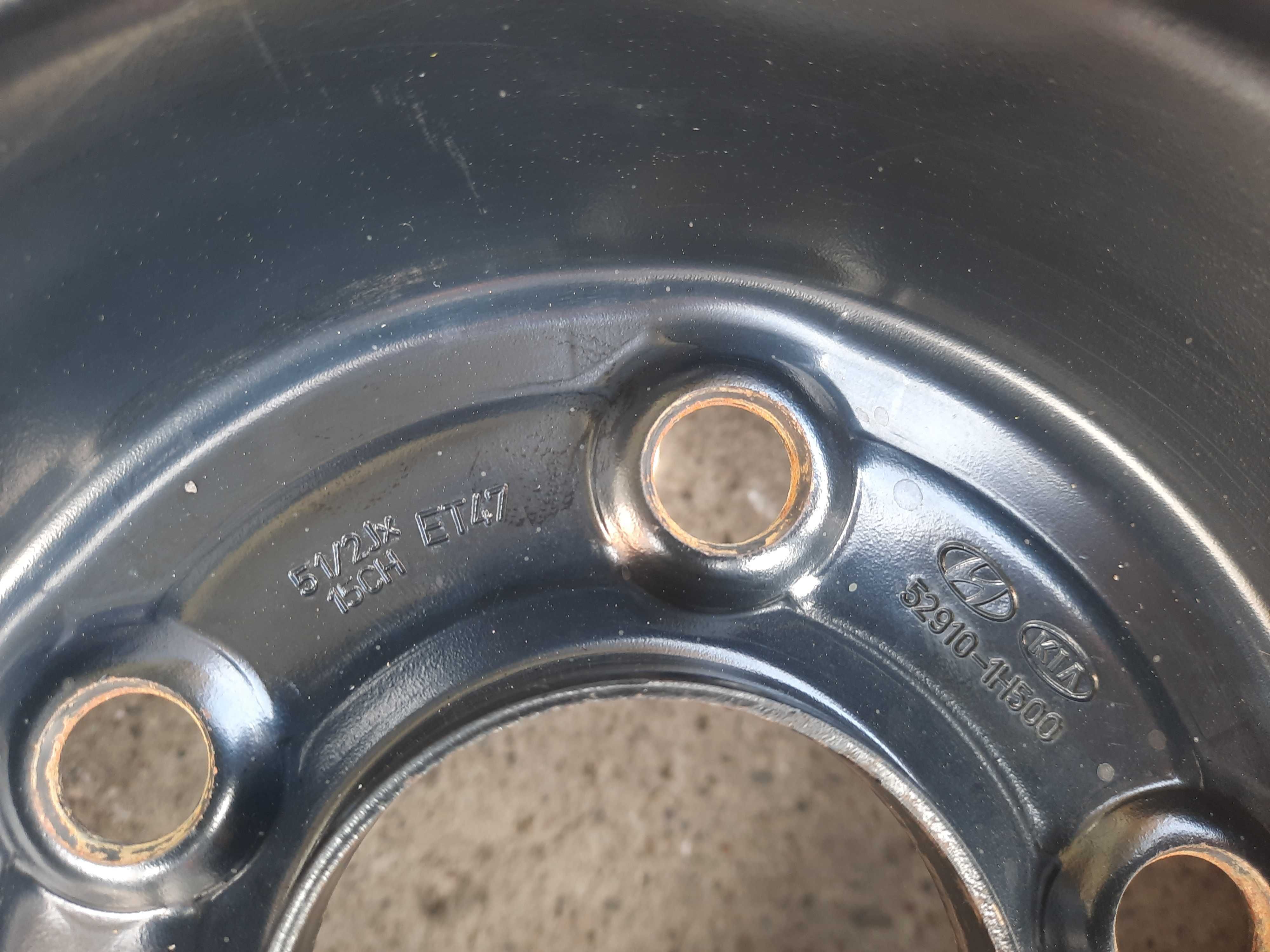 Oryginalne felgi stalowe KIA Cee'd HYUNDAI i30 15" 5x114,3x67,1 ET 47