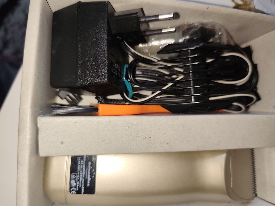 bezprzewodowa maszynka do strzyżenia włosów marki Eurohome